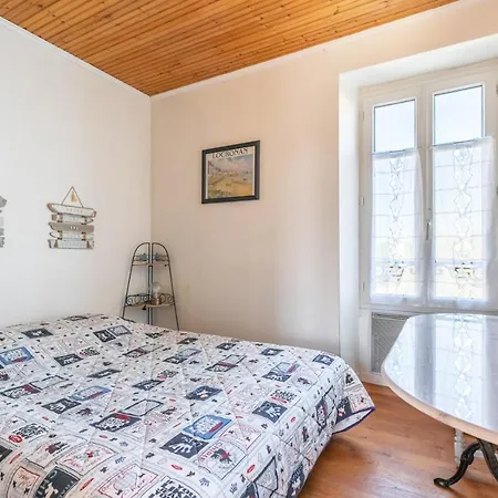 Au Coeur De L'ile, Maison Pour 6 Adultes, 1 Enfant * L'Epine (Vendee)