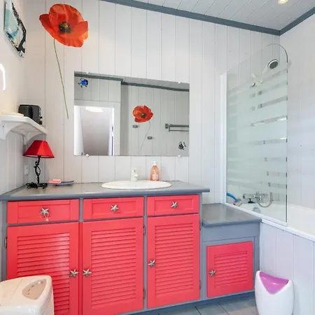 Au Coeur De L'ile, Maison Pour 6 Adultes, 1 Enfant L'Epine (Vendee)