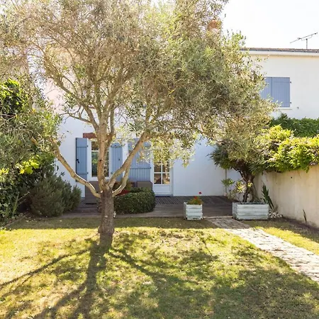 Au Coeur De L'ile, Maison Pour 6 Adultes, 1 Enfant * L'Epine (Vendee)