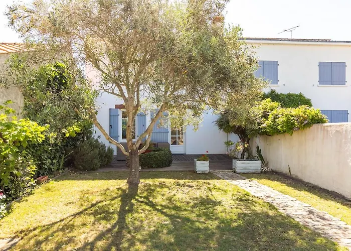 Au Coeur De L'ile, Maison Pour 6 Adultes, 1 Enfant * L'Epine (Vendee)